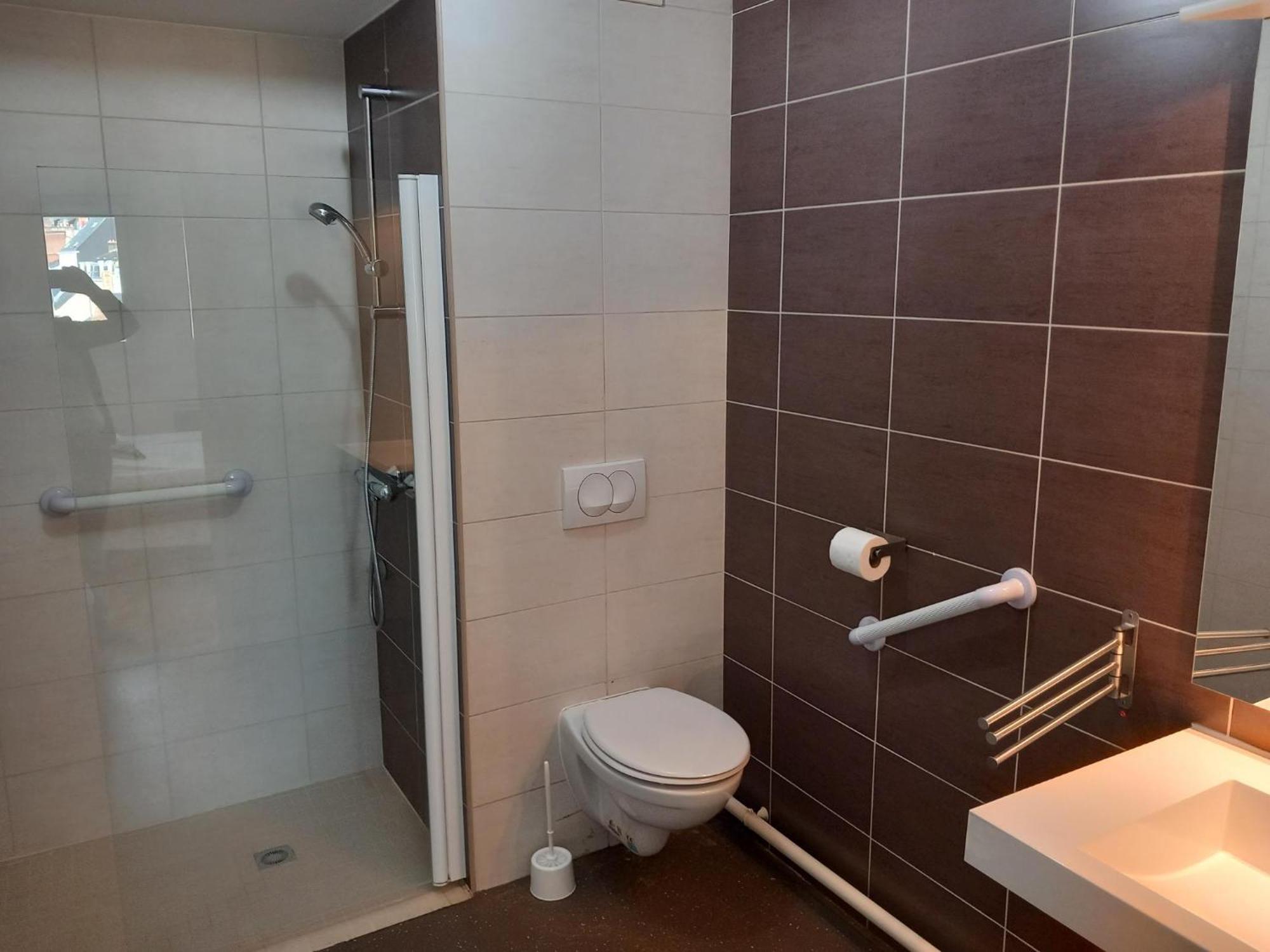 Residence Services Seniors Espace Et Vie Le Mans Ngoại thất bức ảnh